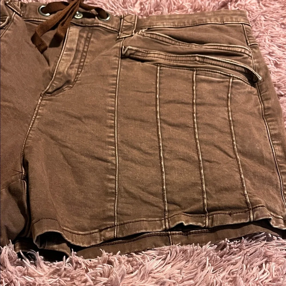 Torrid Festi Shorts. Size 18 - Picture 4 of 7